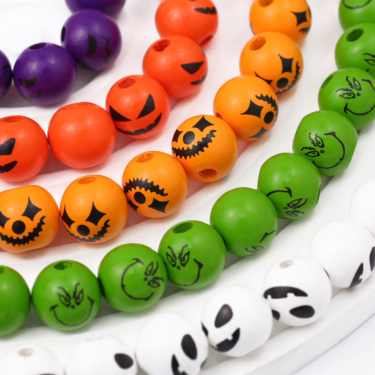 Jewelry Making Ideas With Beads - Idee di Halloween Perline sfuse per