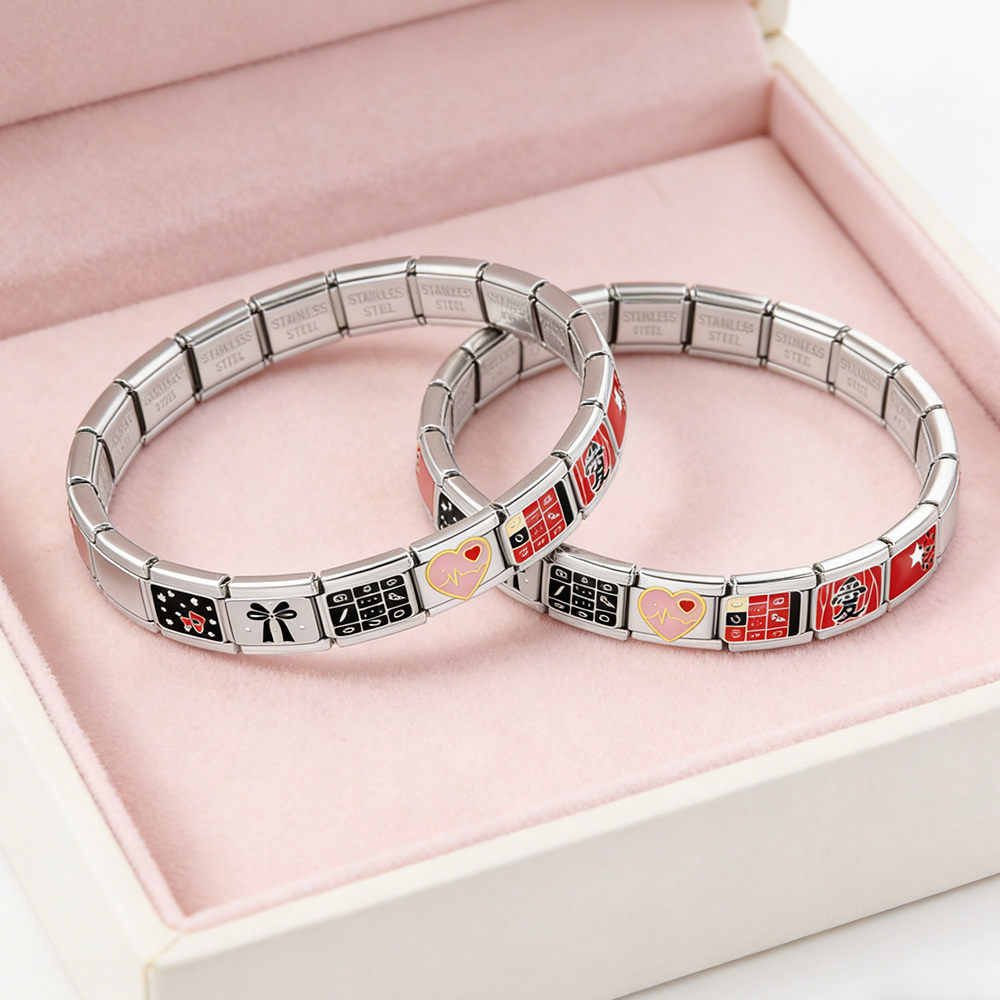 Nuovo Design Charm a Forma di  - Jewelry Making Newcastle recensione e prezzo
