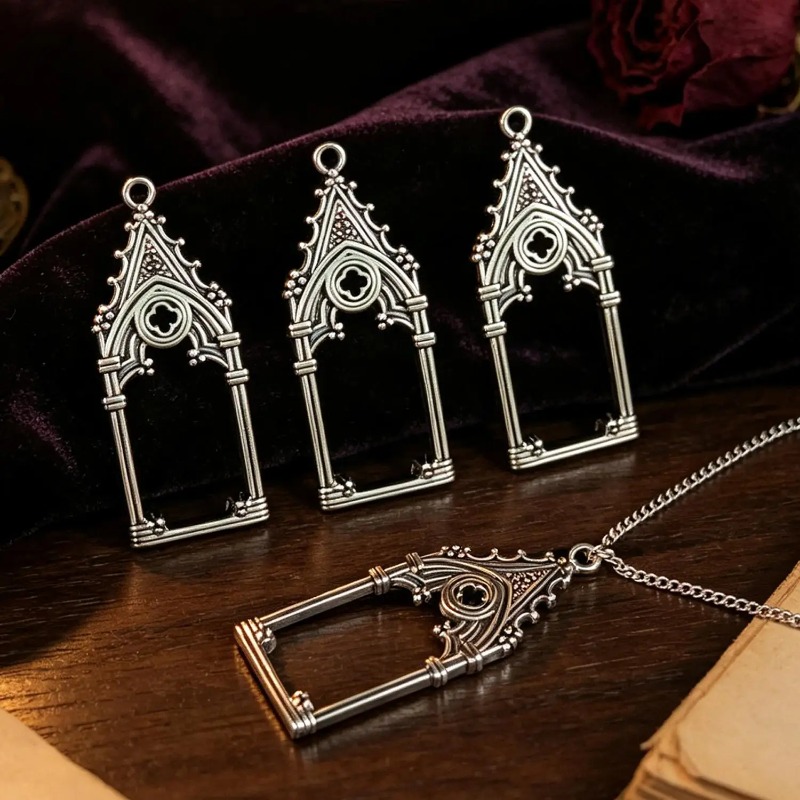 2027 Nuovo Ciondolo Gotico Vin - Jewelry Making Newcastle recensione e prezzo